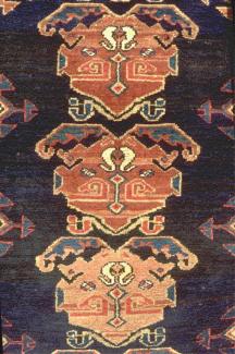 Rare tapis Kurde Kurdistan, motif en forme de masque (fin XIXème siècle) Rare tapis Kurde Kurdistan, motif en forme de masque (fin XIXème siècle)